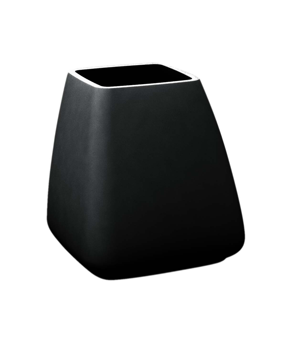 BLACK 2002