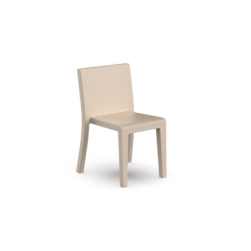 Jut chair