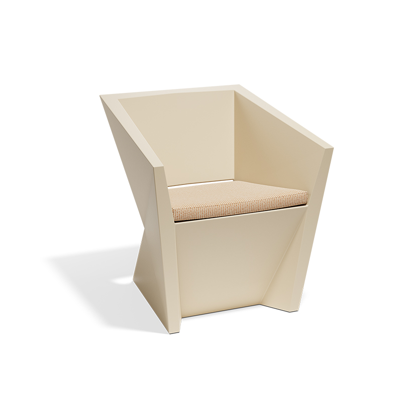 FAZ ARMCHAIR