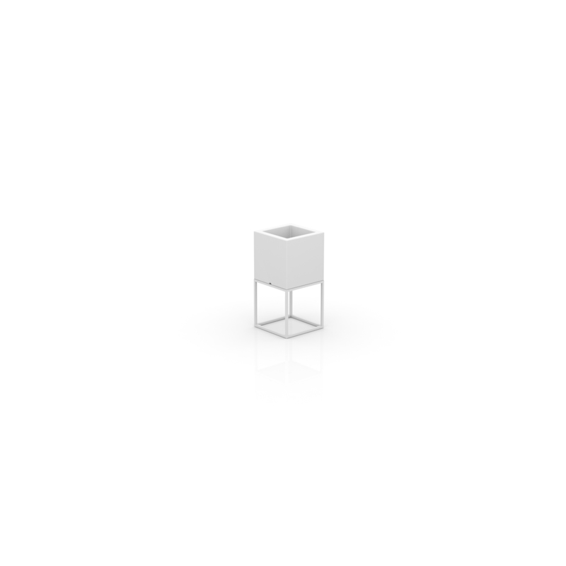 VELA NANO CUBE PLANTER 18x18x36