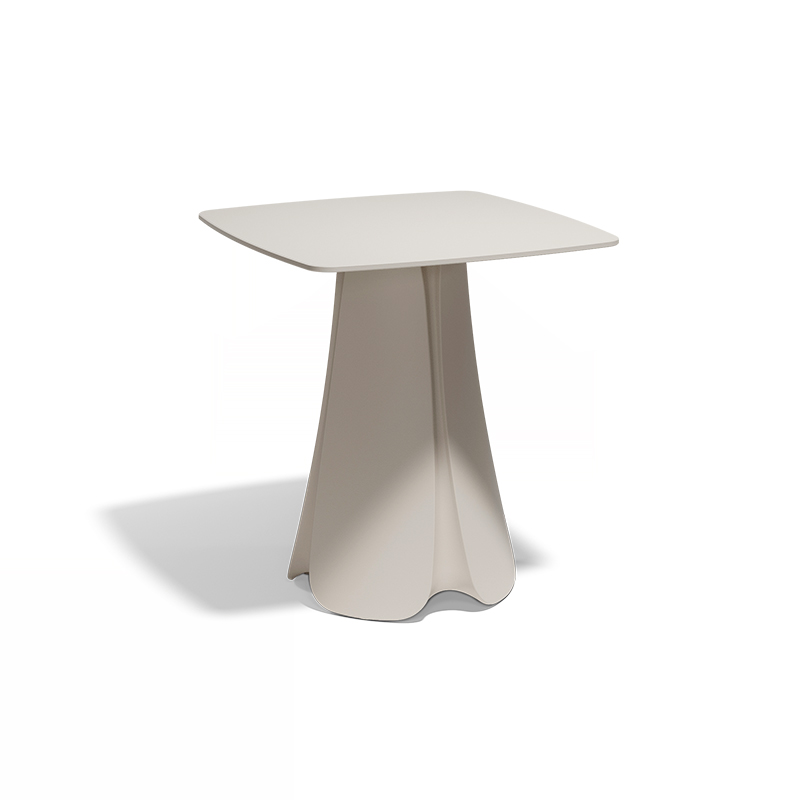 PEZZETTINA DINING TABLE