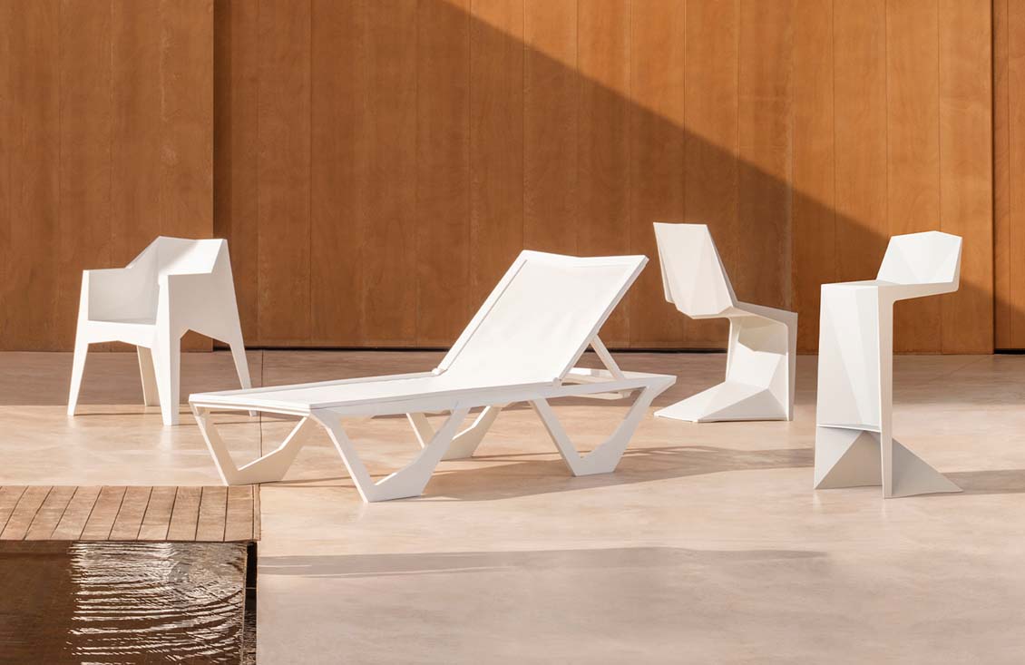 Voxel design furniture collection designed by Karim Rashid to Vondom