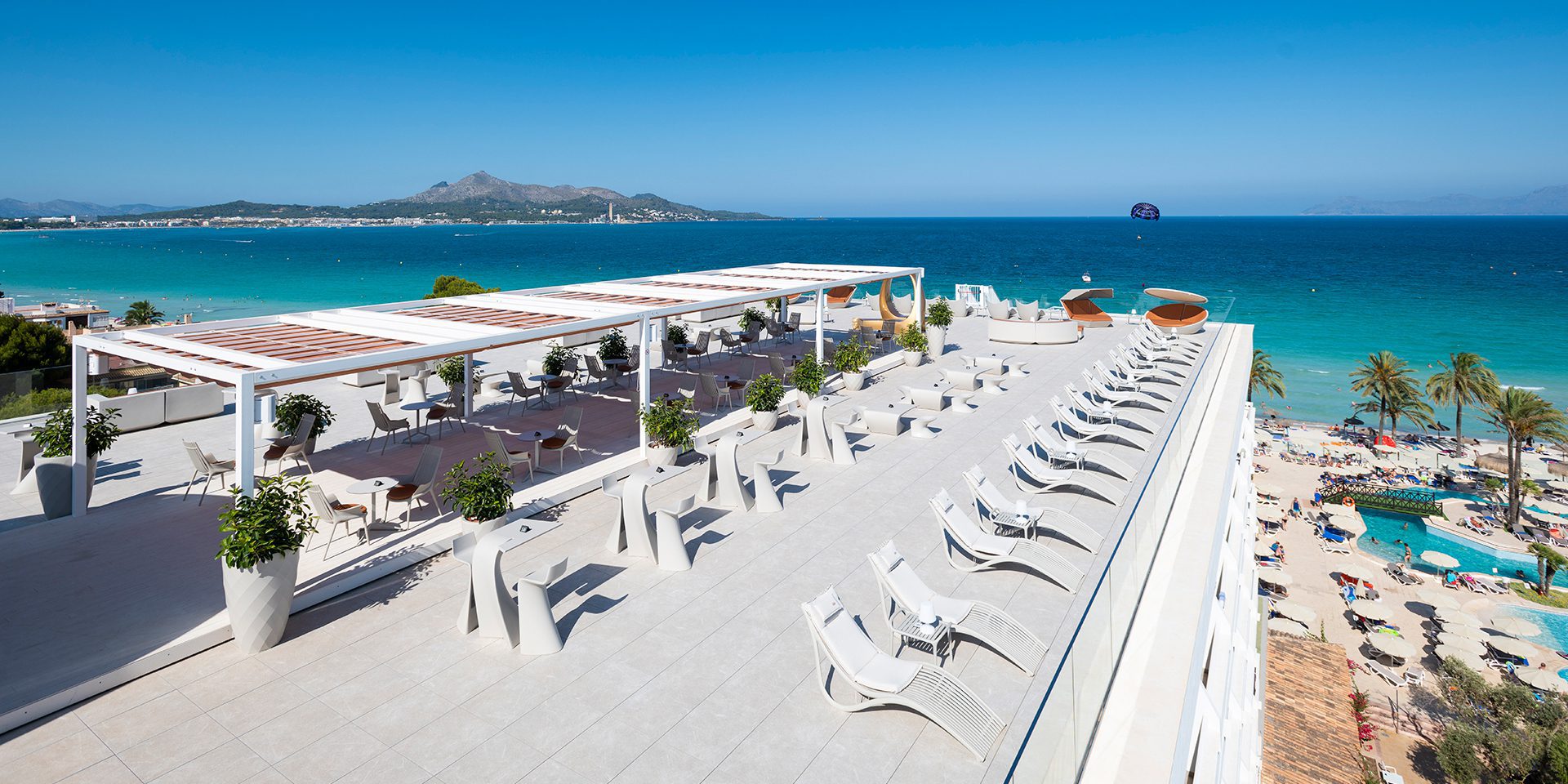 Romanov Sky Bar