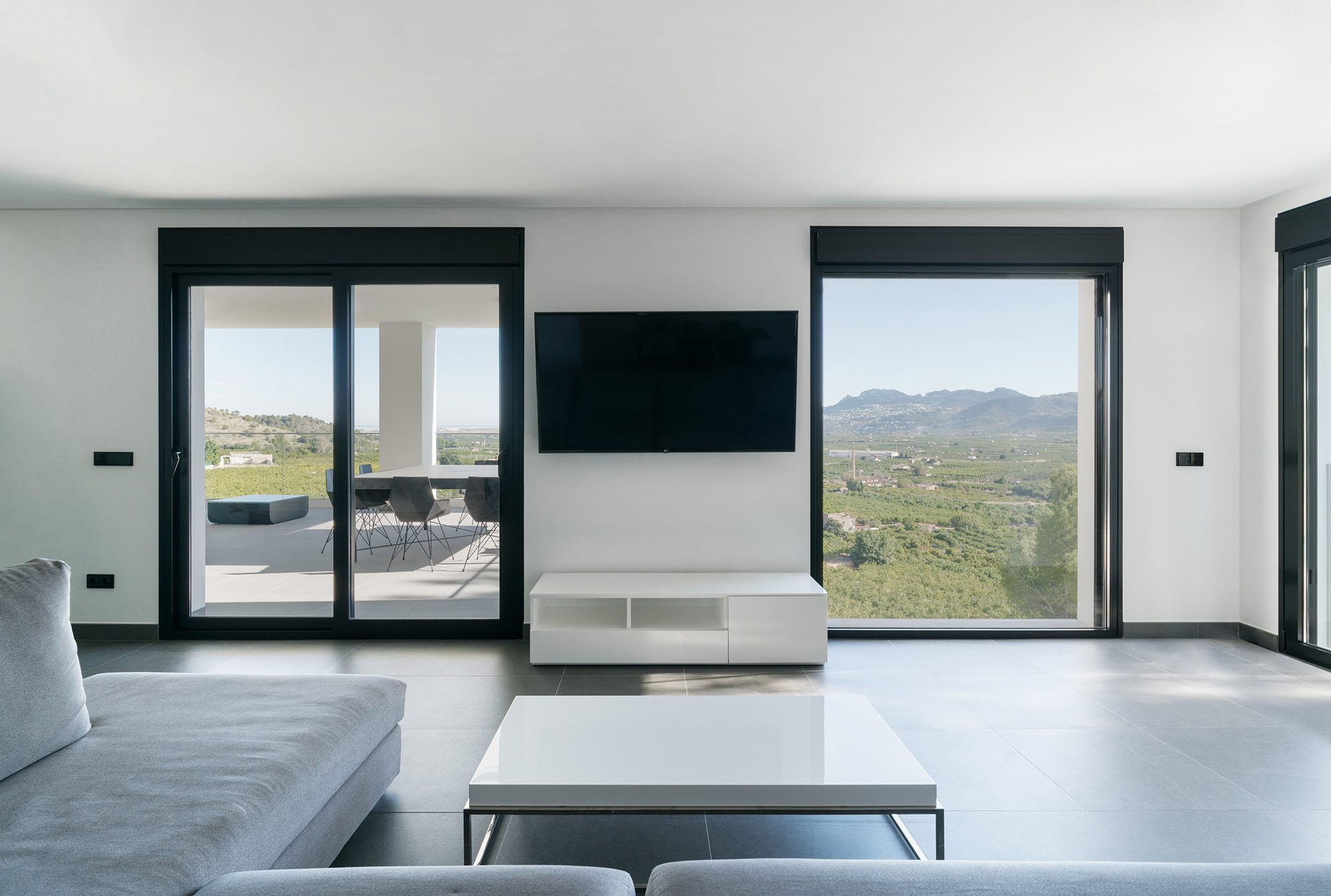 Mostalla House | Minimalist Outdoor Furniture | Vondom