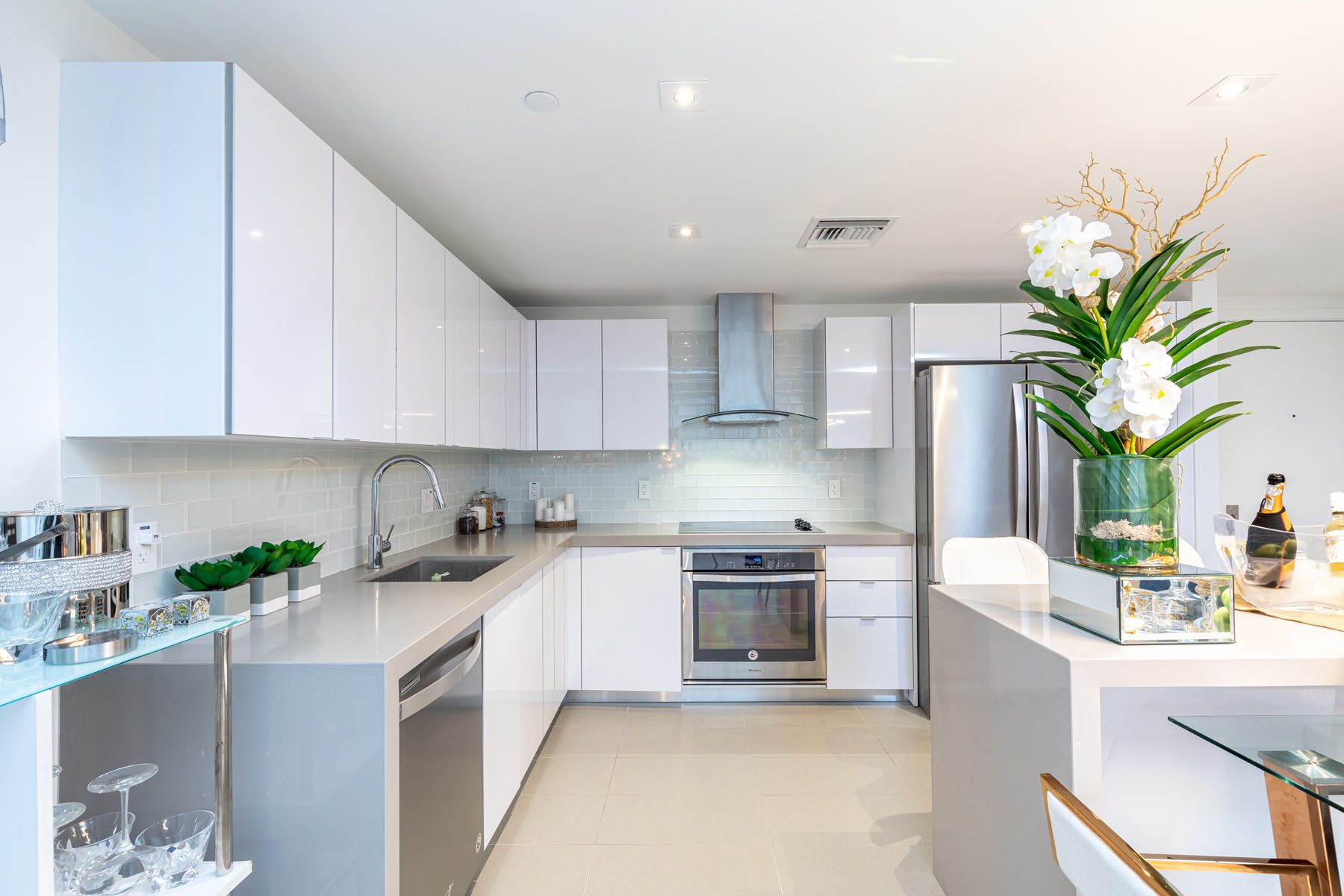 Apartment Canvas Project | Vondom