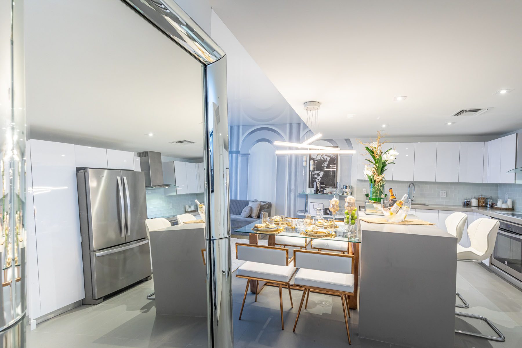 Apartment Canvas Project | Vondom