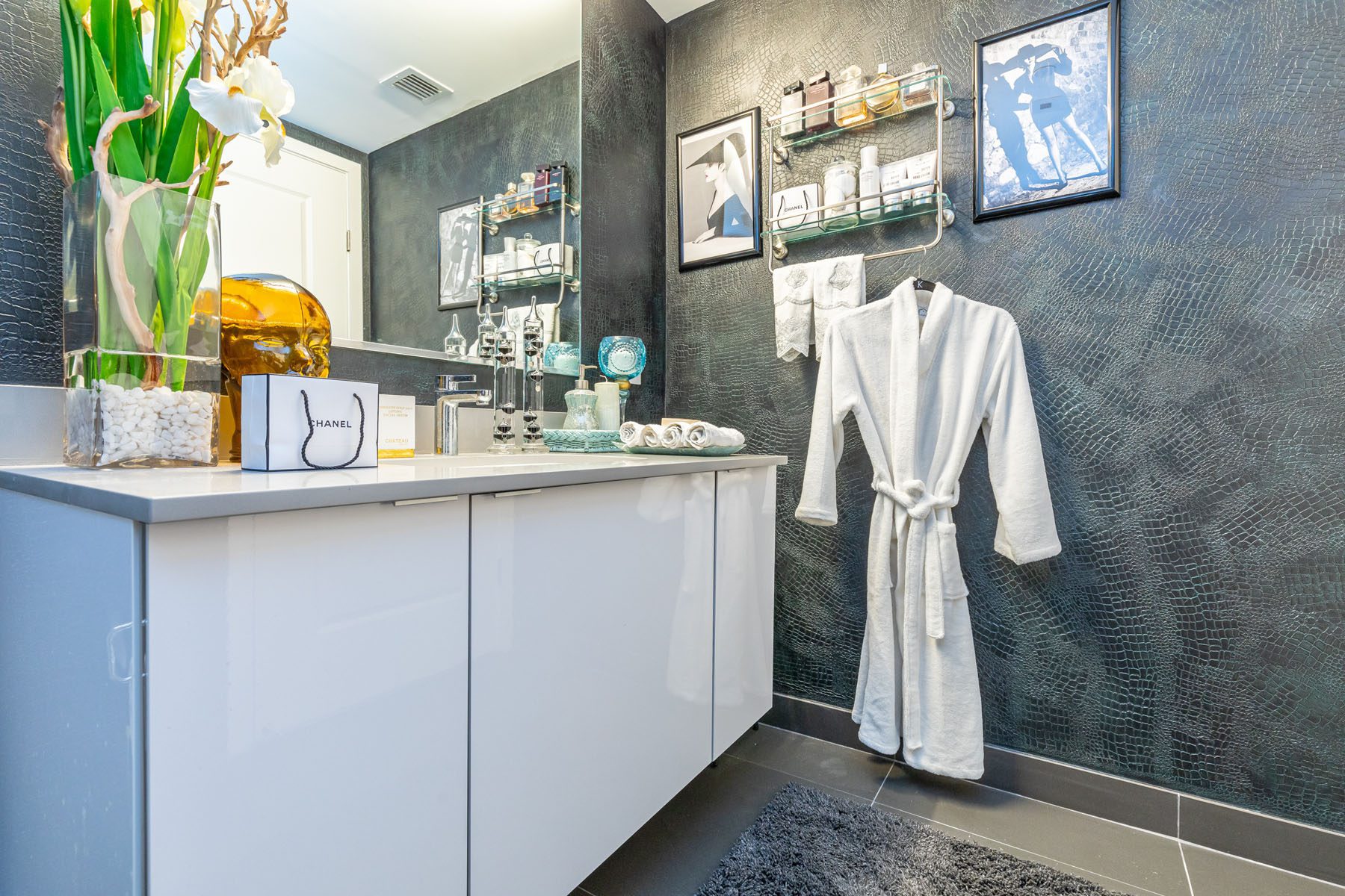 Apartment Canvas Project | Vondom