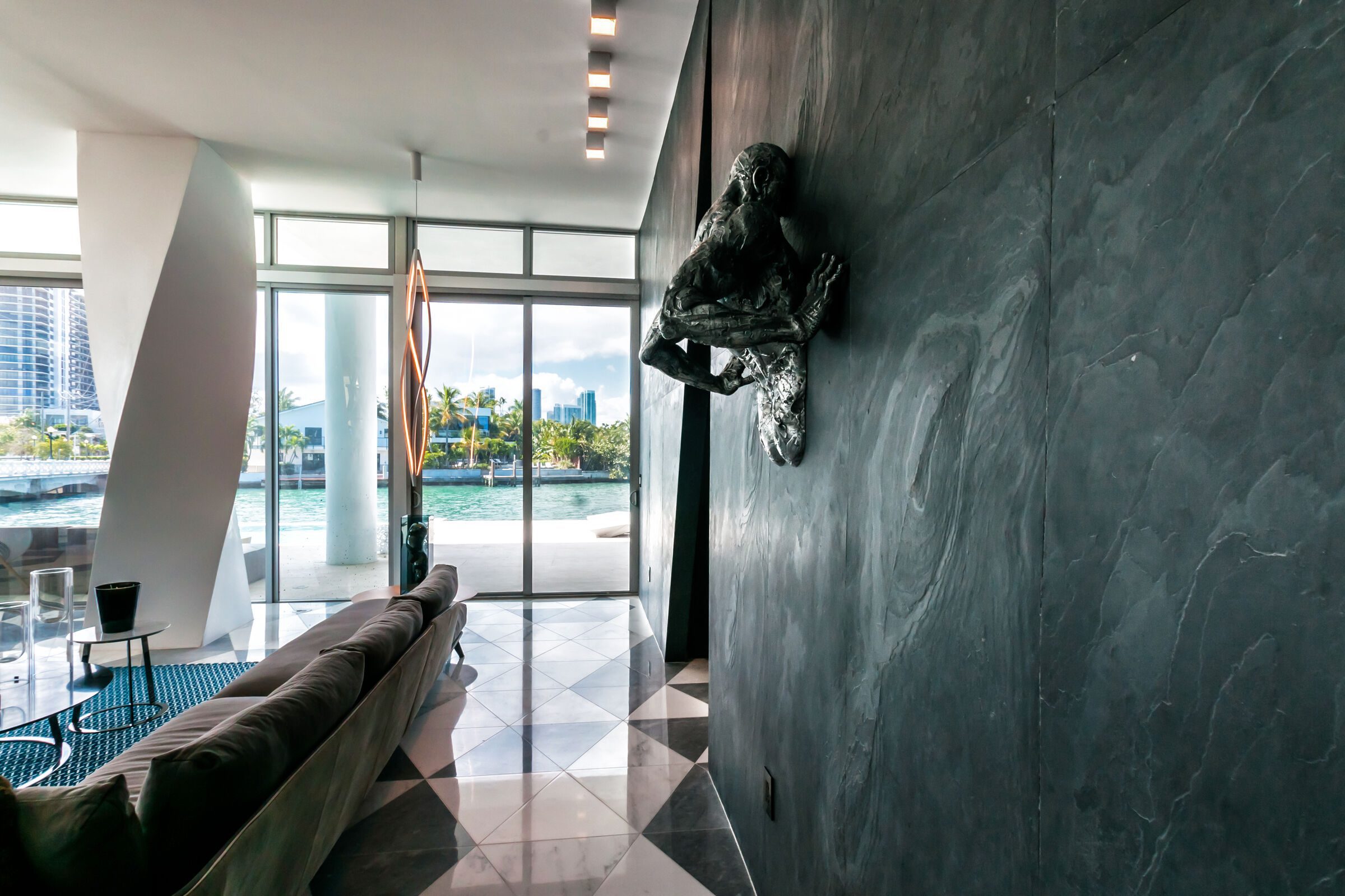 Terrace furniture for a private house in Miami by Vondom