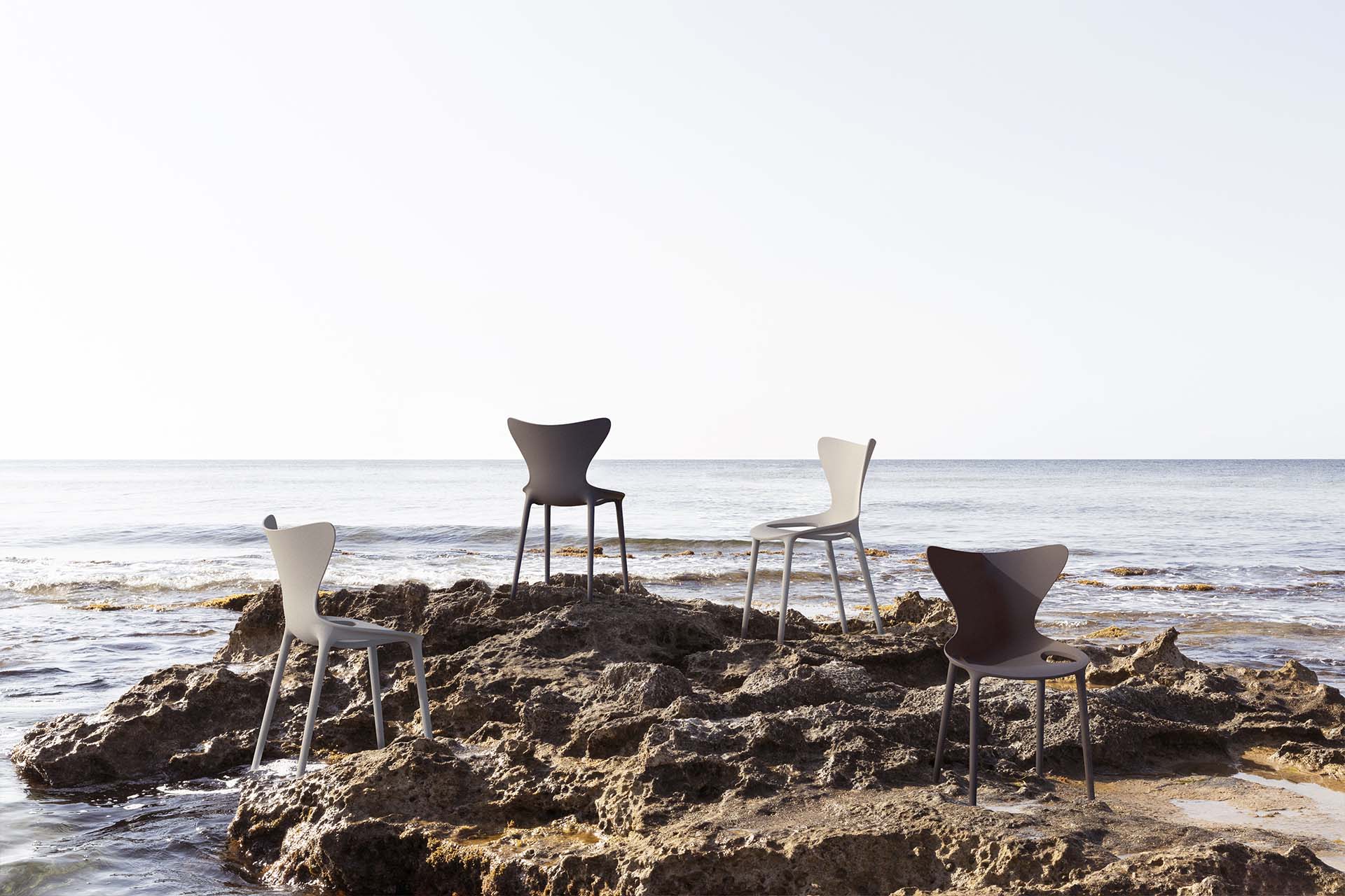 Sustainable furniture Love Revolution by Vondom