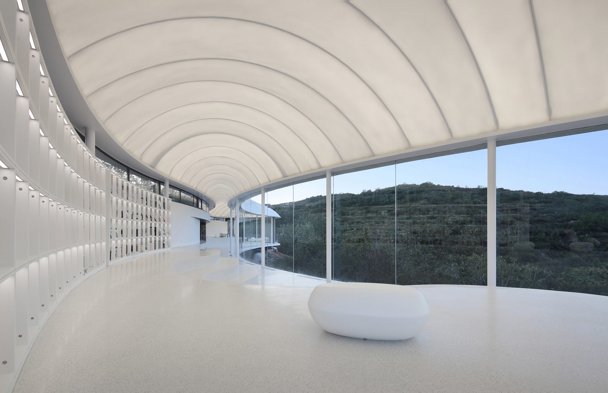 Modern studio furniture Rosinante and Noma by Vondom