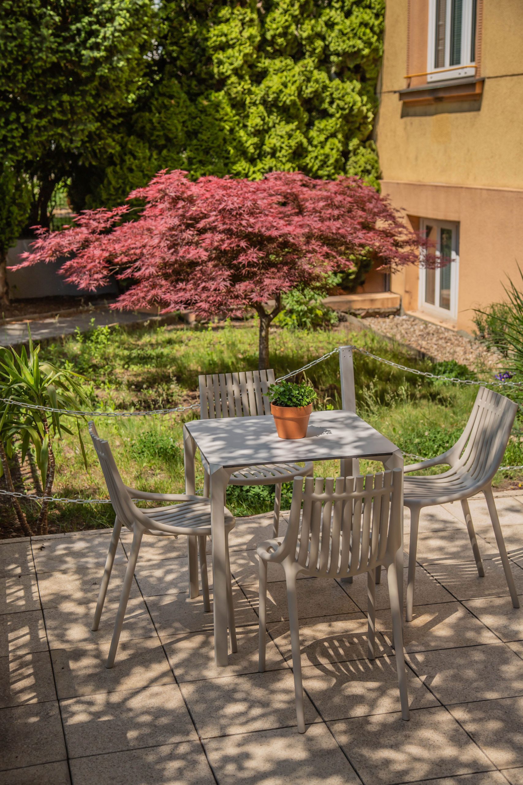 Krátky Kafe Project | Terrace Furniture | Vondom