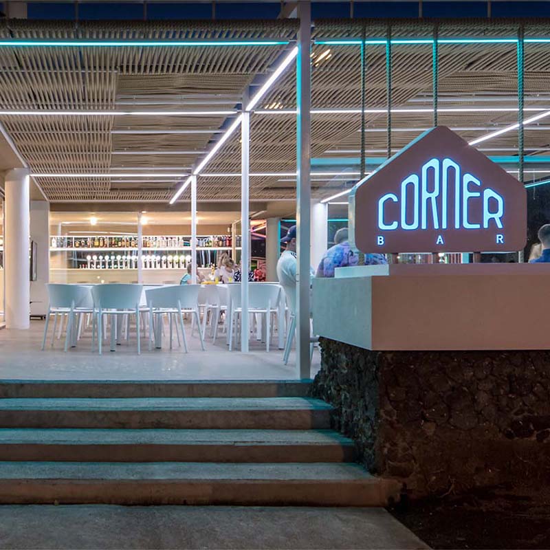 Contract bar furniture Africa armchairs and stools by Vondom