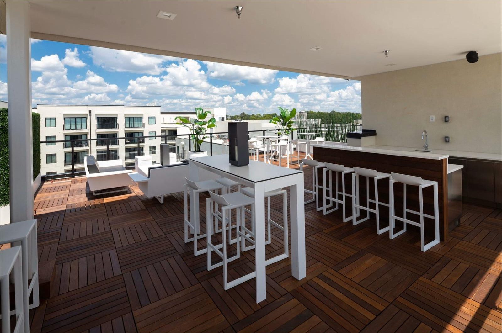 Residential furniture Wall-Street stools and Frame high table by Vondom
