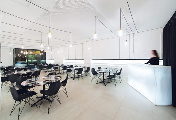 Blanc i Negre | Restaurant Design Furniture | Vondom