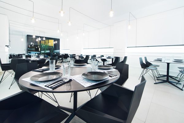 Blanc i Negre | Restaurant Design Furniture | Vondom