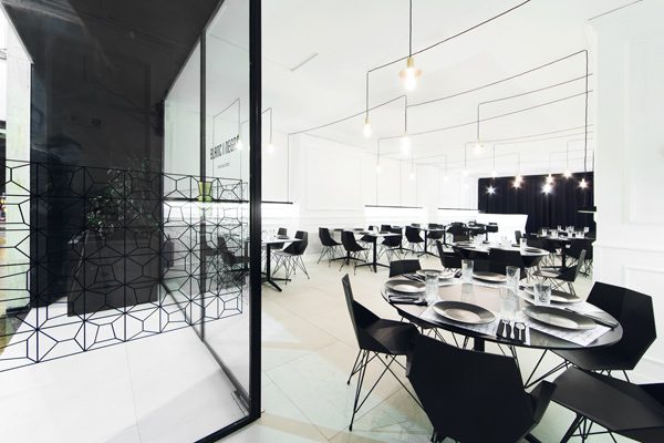 Blanc i Negre | Restaurant Design Furniture | Vondom
