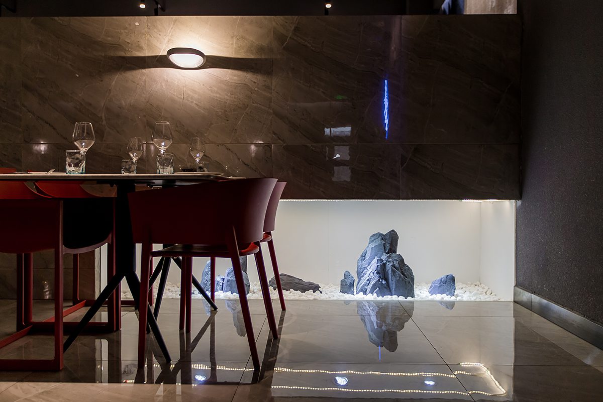 Shark Project | Contract Restaurant Furniture | Vondom