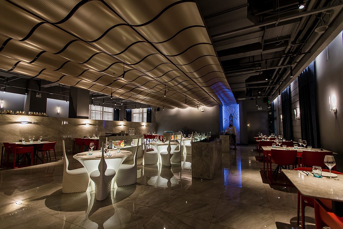 Shark Project | Contract Restaurant Furniture | Vondom