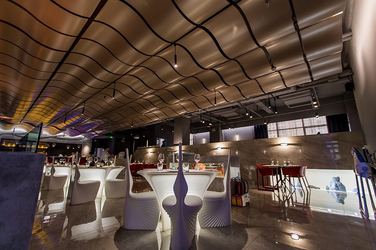 Shark Project | Contract Restaurant Furniture | Vondom