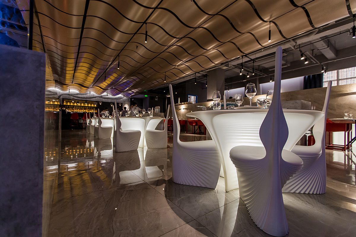 Shark Project | Contract Restaurant Furniture | Vondom