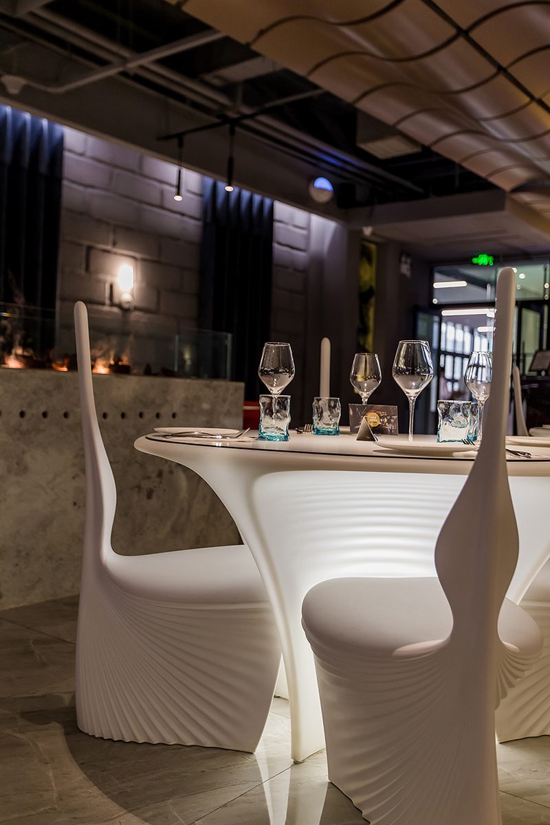 Shark Project | Contract Restaurant Furniture | Vondom