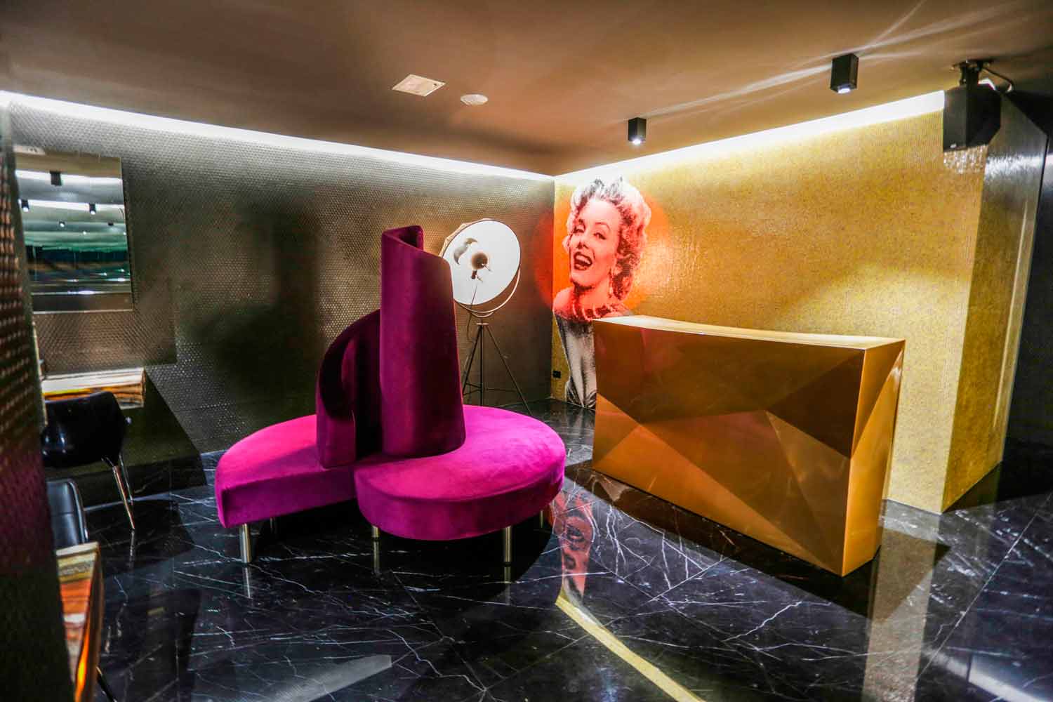 Restaurante +297 | Muebles de Terraza | Vondom