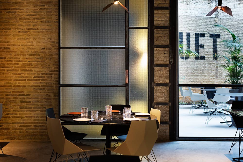 Bouet Restaurant Designer Furniture | Vondom