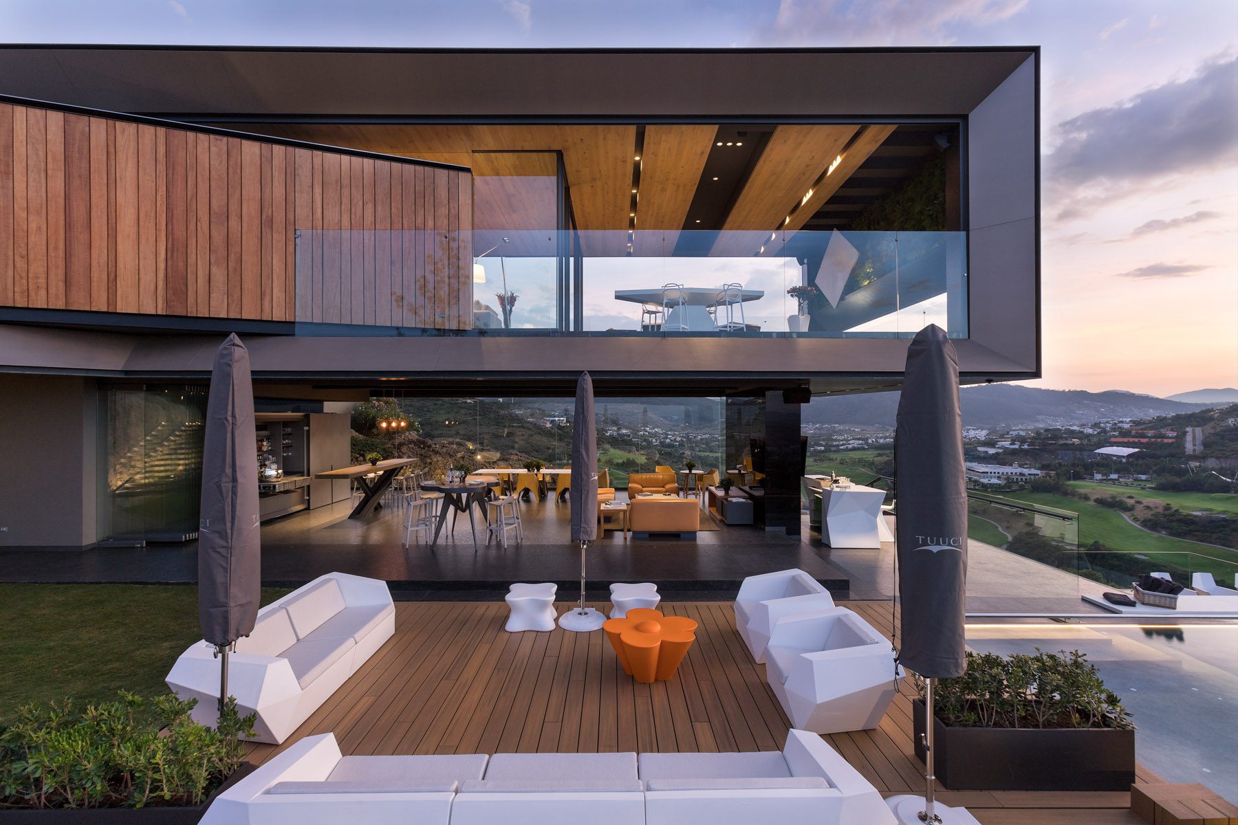 Vondom welcomes 2021