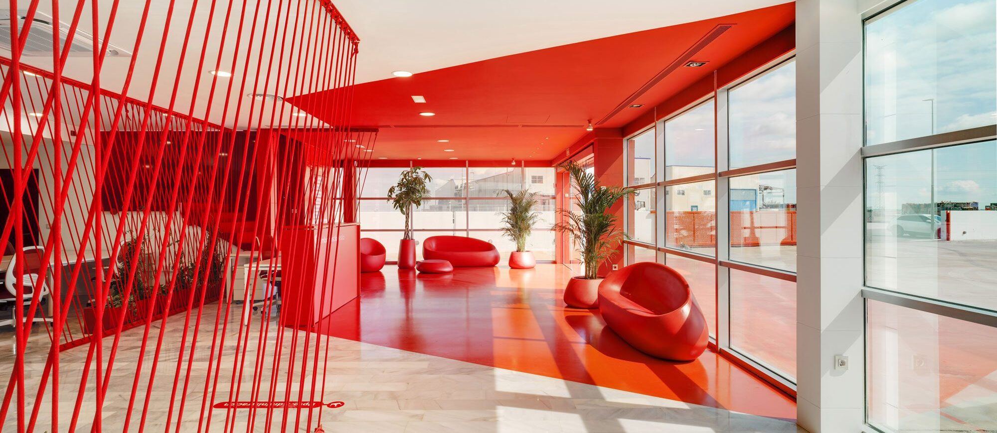 vondom-office-furniture-sofas-macetas-stones-embargos-a-lo-bestia (0)