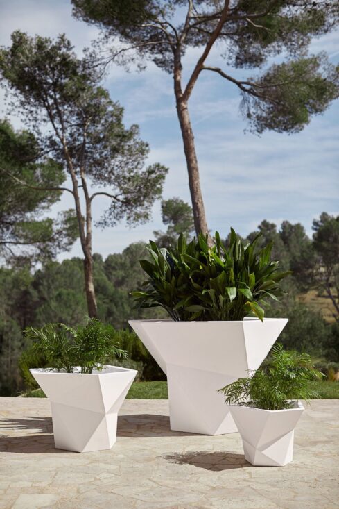 Faz designer pots by Vondom