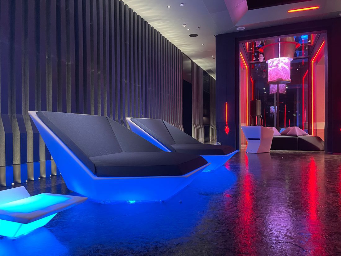vondom-outdoor-funiture-W-hotel-changsha (10)