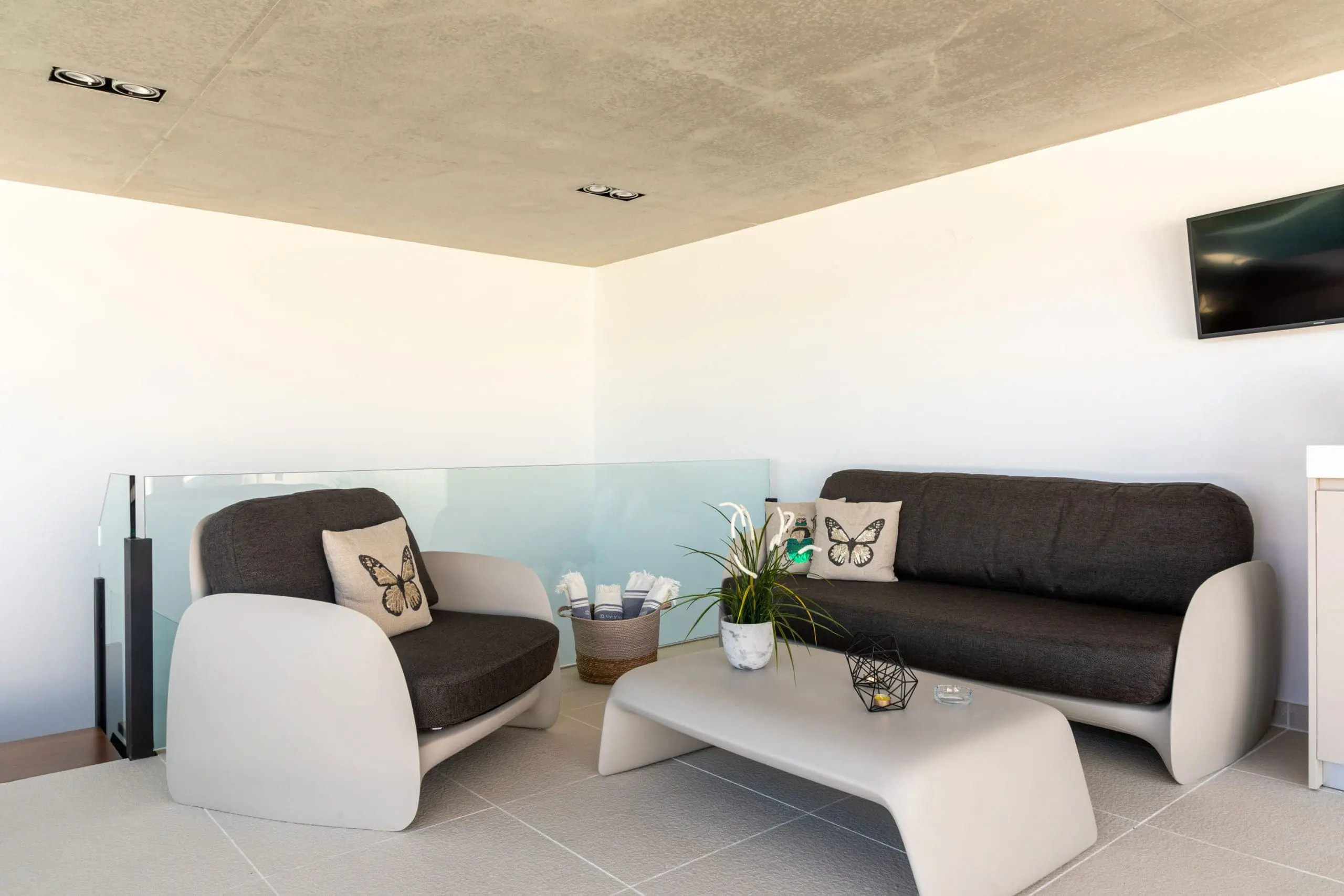 Luxury furniture Pezzettina sofa by Vondom